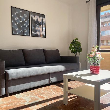 Apartamentos El Pilar Suites 3000 Сарагоса Екстер'єр фото