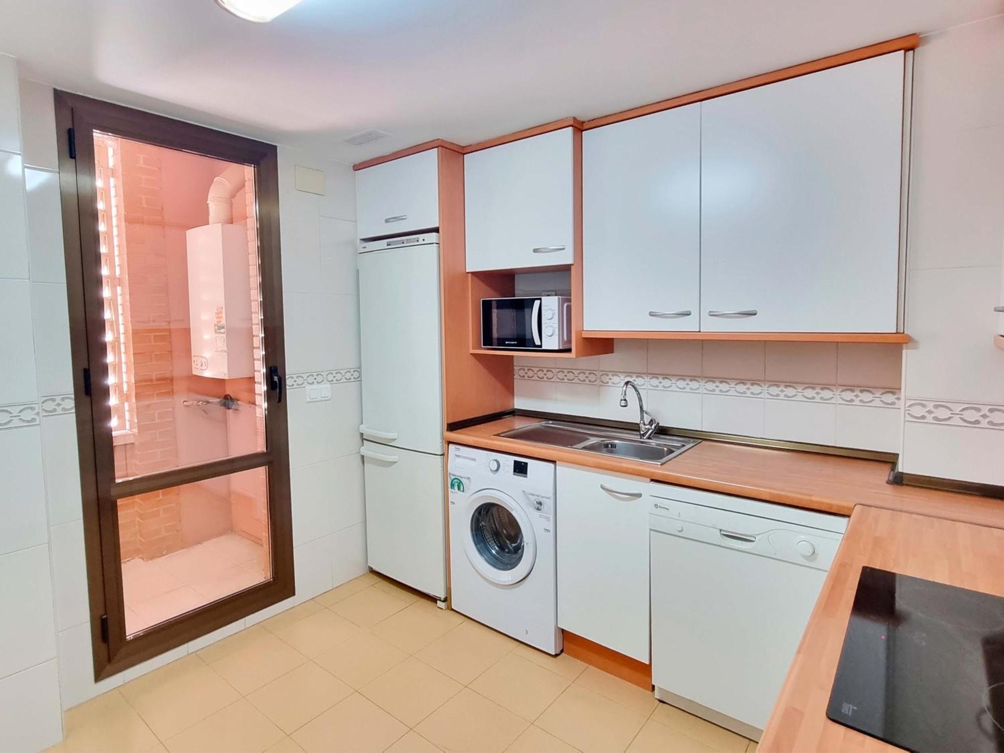 Apartamentos El Pilar Suites 3000 Сарагоса Екстер'єр фото